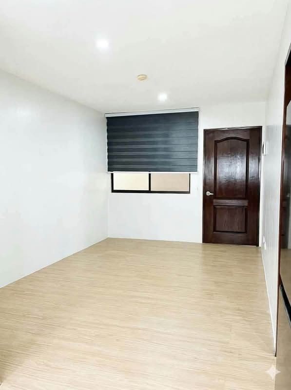 NEVER OCCUPIED BALI OASIS ONE BEDROOM (Category: Room Rentals) located in Manila. Submitted by klengsison65599 (Listing ID 1461132779, Image 2). Description: 🏡 FOR RENT — 1BR CONDO | BALI OASIS ONE, SANTOLAN, PASIG ✨ NEVER OCCUPIED • 34.65 SQM • WITH BALCONY 💰 ₱19,000 /month INCLUSIVE OF ASSOCIATION DUES worth 3,000. Looking for a clean, bright and peaceful 1-bedroom condo in a convenient location? This one might be for you! 😊 ✔️ Never occupie