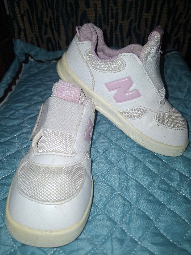 NEW BALANCE 300 18CM (Category: Babies & Kids Fashion) located in Cavite. Submitted by annek_annek (Listing ID 1461214346, Image 3). Description: NEW BALANCE 300 FOR KIDS 18CM CONDITION: GOOD CONDITION PLEASE DO MANAGE EXPECTATION. ITEMS IS PRELOVED. PLEASE SEND ME A MESSAGE FOR MORE DETAILS..