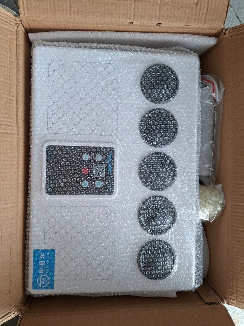 Parking Electric Air Conditioner 24V (Category: Air Conditioning and Heating) located in Calamba. Submitted by fugazi.shop (Listing ID 1461186581, Image 1). Description: Fast break selling super low price! Online price is 16k-25k Brand New Sealed Parking Air Conditioner for Vehicles.