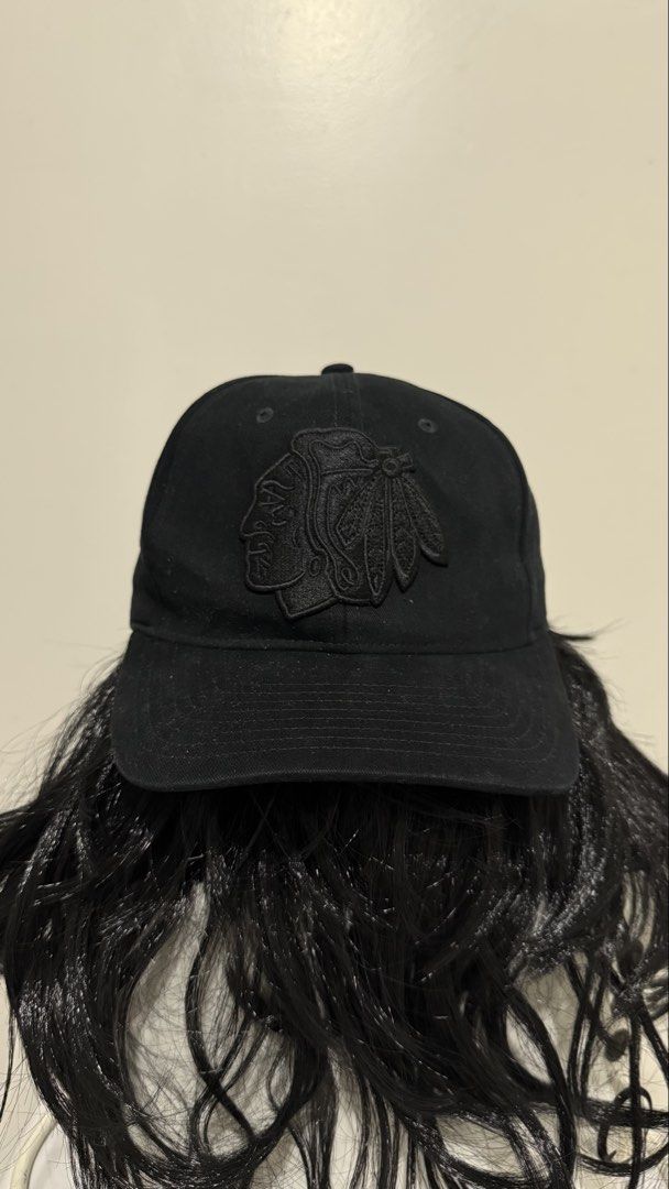 NHL Majestic Chicago Blackhawks Snapback Cap (Category: Caps & Hats) located in Naga. Submitted by tiindahunts (Listing ID 1461287948, Image 1). Description: From Dubai box!.
