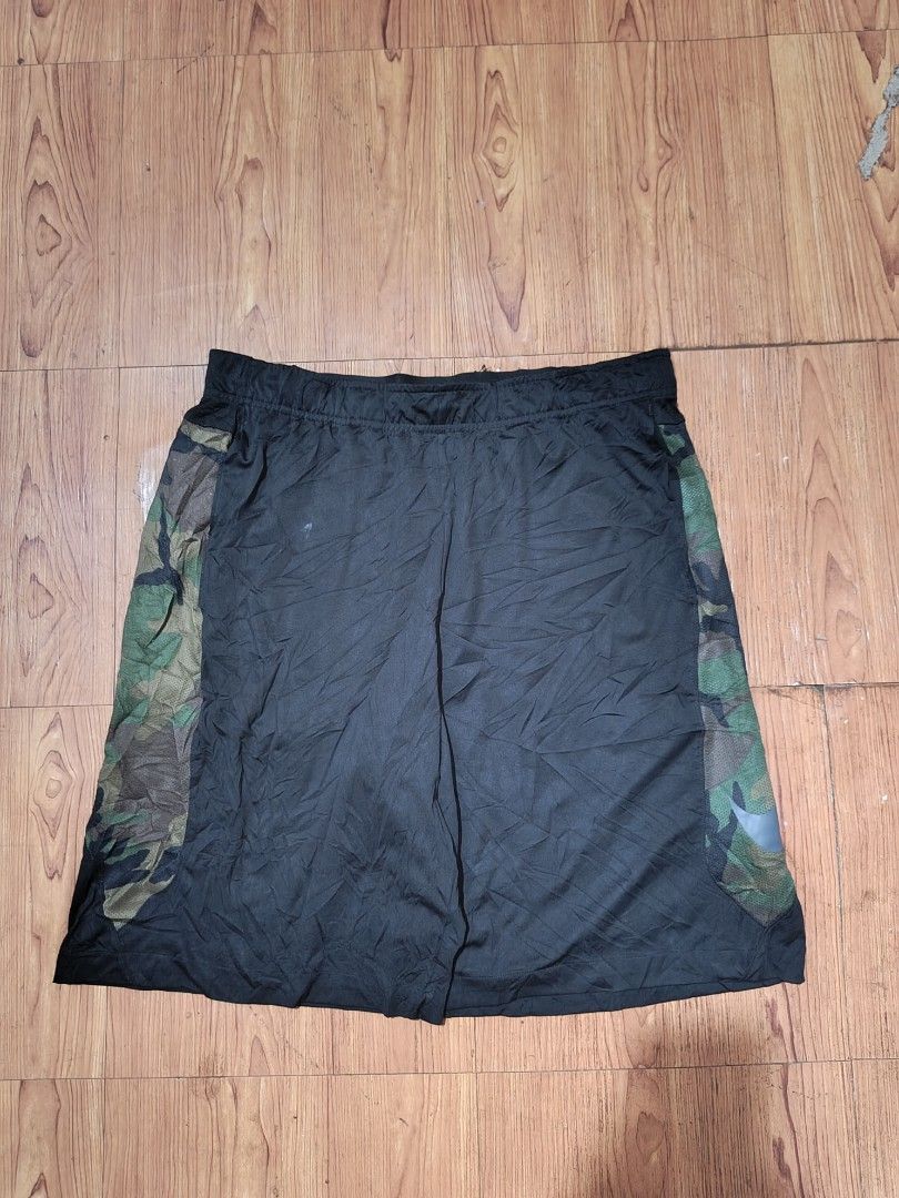 Nike (Category: Shorts) located in Calabanga. Submitted by just-thrift (Listing ID 1461205546, Image 3). Description: NIKE ‎GOOD CONDITION ‎GUSOT LANG YAN BAGONG KUHA LANG YAN GALING BALE ‎COLOR RATE:9.5/10 ‎ISSUE NO LACE AND MAY ISSUE SAMAY GARTER ‎SIZE:33 ‎THIGH:14.5 ‎LENGTH:21 ‎LEG OPENING:12.5 ‎.