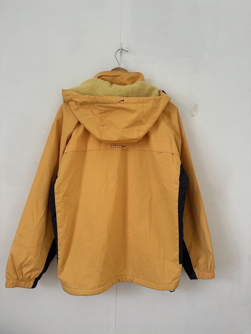 NIKE ACG JACKET (Category: Coats, Jackets and Outerwear) located in Las Pinas. Submitted by archimedes.joaquin (Listing ID 1461180288, Image 2). Description: Excellent condition - 9.7/10 color rate - embroidered all logo - sz XL 24.5 width 29 length - detachable hood No issue.