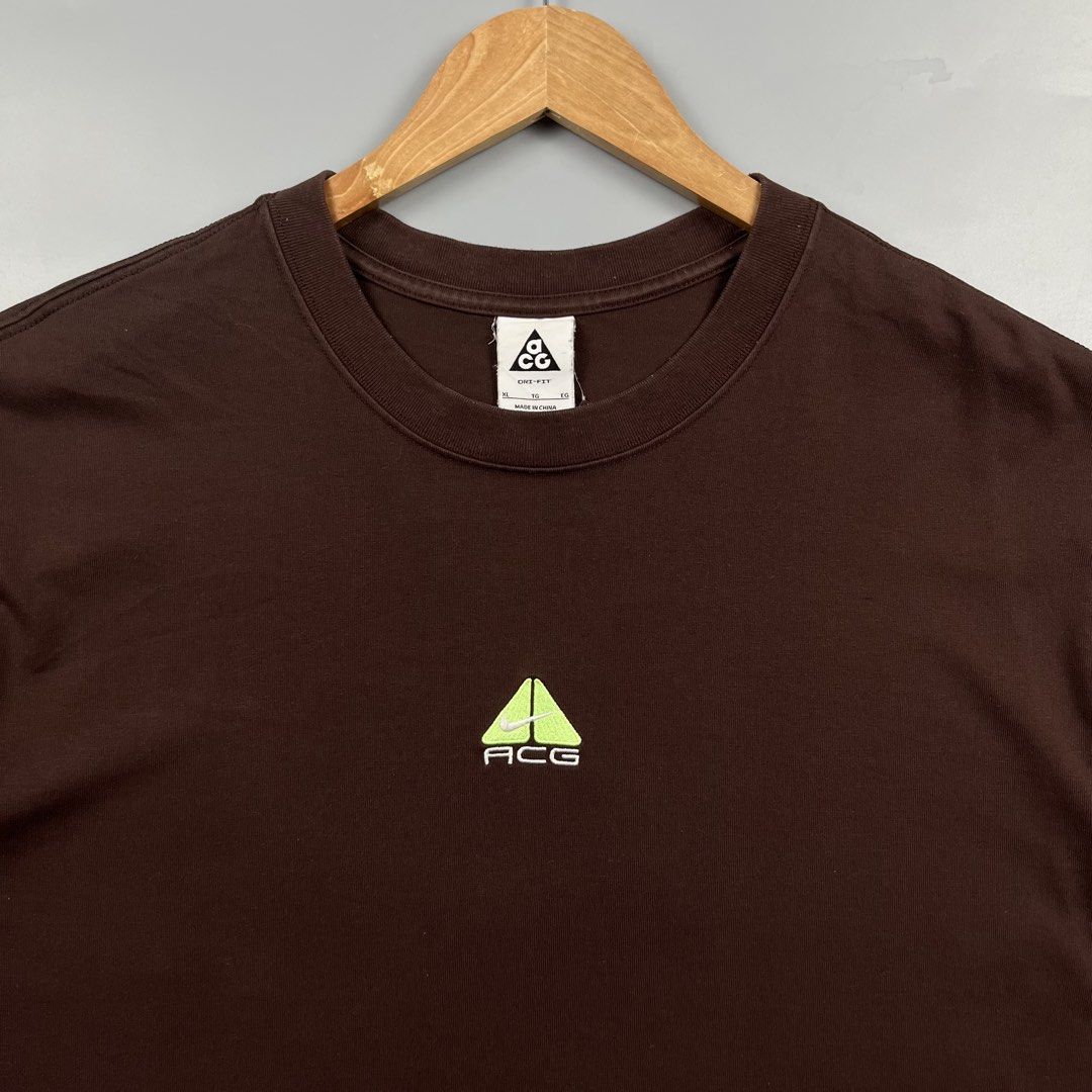 NIKE ACG LUNGS TEE (Category: Activewear) located in Los Banos. Submitted by 4030.archives. (Listing ID 1461304272, Image 2). Description: NIKE ACG LUNGS TEE 2500 Pesos XL Length : 29 inches Width : 23 inches Good as brandnew.