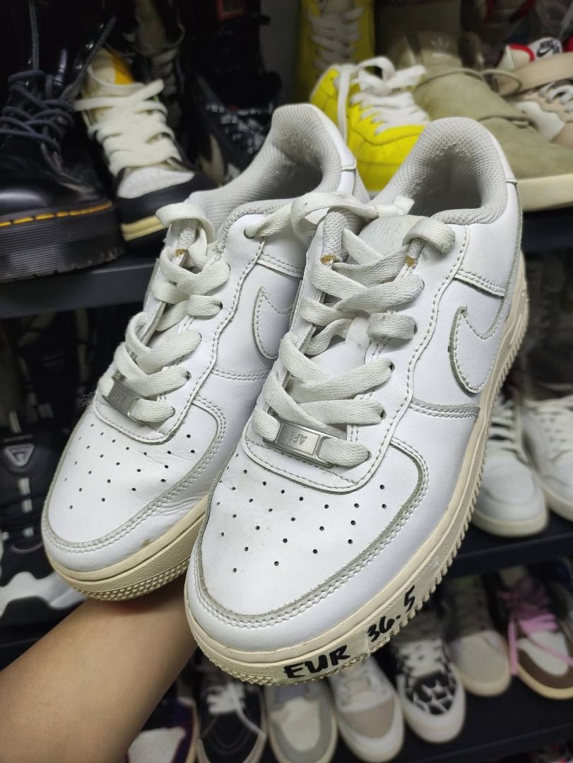 NIKE AIR FORCE 1 WHITE - EUR 36.5 (Category: Sneakers) located in Las Pinas. Submitted by w3e_ph_select_shop (Listing ID 1461296821, Image 1). Description: US 4.5Y EUR 36.5.
