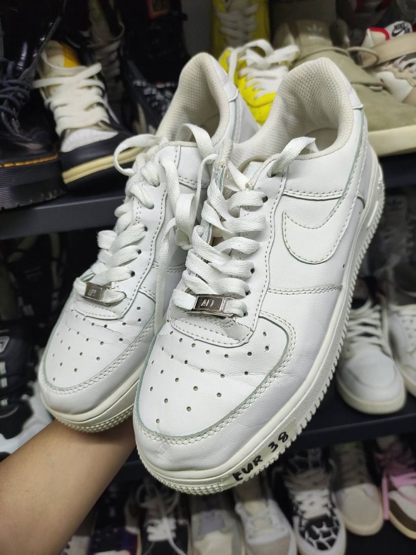NIKE AIR FORCE 1 WHITE - EUR 38 (Category: Sneakers) located in Las Pinas. Submitted by w3e_ph_select_shop (Listing ID 1461296599, Image 1). Description: US 7 EUR 38 .