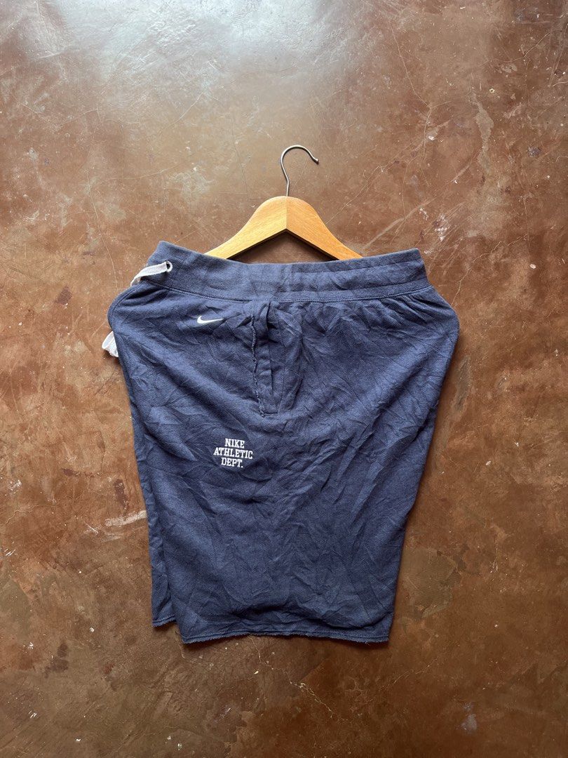 NIKE atheletic dept. cotton shorts (Category: Shorts) located in Ipil. Submitted by cris_1999_fire (Listing ID 1461225166, Image 1). Description: NIKE Waist:32-34 Length:19 No issue Excellent.
