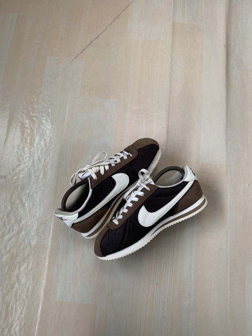 Nike Cortez Baroque Brown (Category: Sneakers) located in Cebu City. Submitted by fkayestuffs69 (Listing ID 1461321153, Image 3). Description: Nike Cortez Baroque Brown Preloved no box Uk 7 Us 8 Cm 26 Euro 41 Good as new No issues 2300 + shippingfee No Cop/Cod Loc Cebu City Pm.