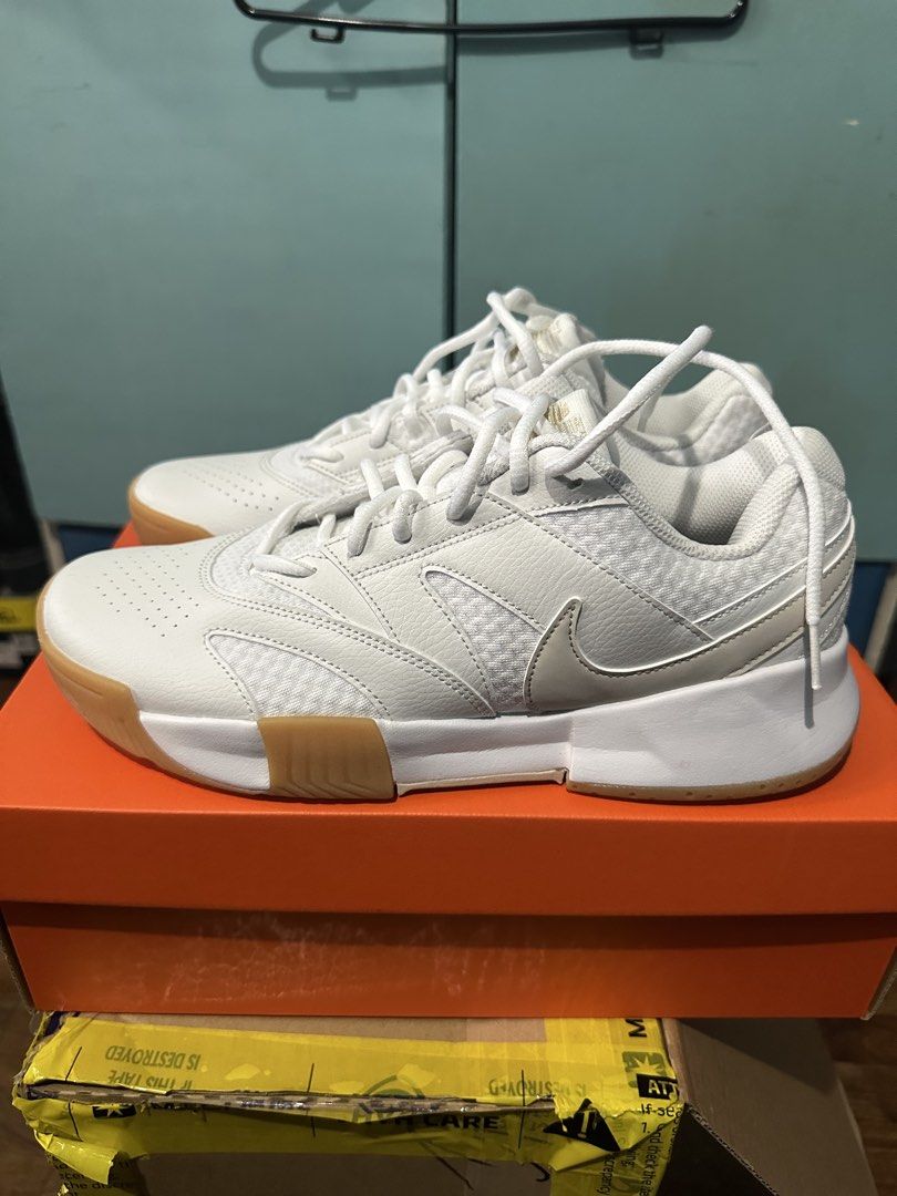Nike Court Lite 4 (Category: Sneakers) located in Paranaque City. Submitted by nobledog.10bd34 (Listing ID 1461188578, Image 2). Description: Nike Court Lite 4 Brand New Men’s Tennis/Pickleball Shoes PHP 3,450 SRP: PHP 4,095 Color: White/Summit White/Linen/ Light Orewood Brown Size: US 9.