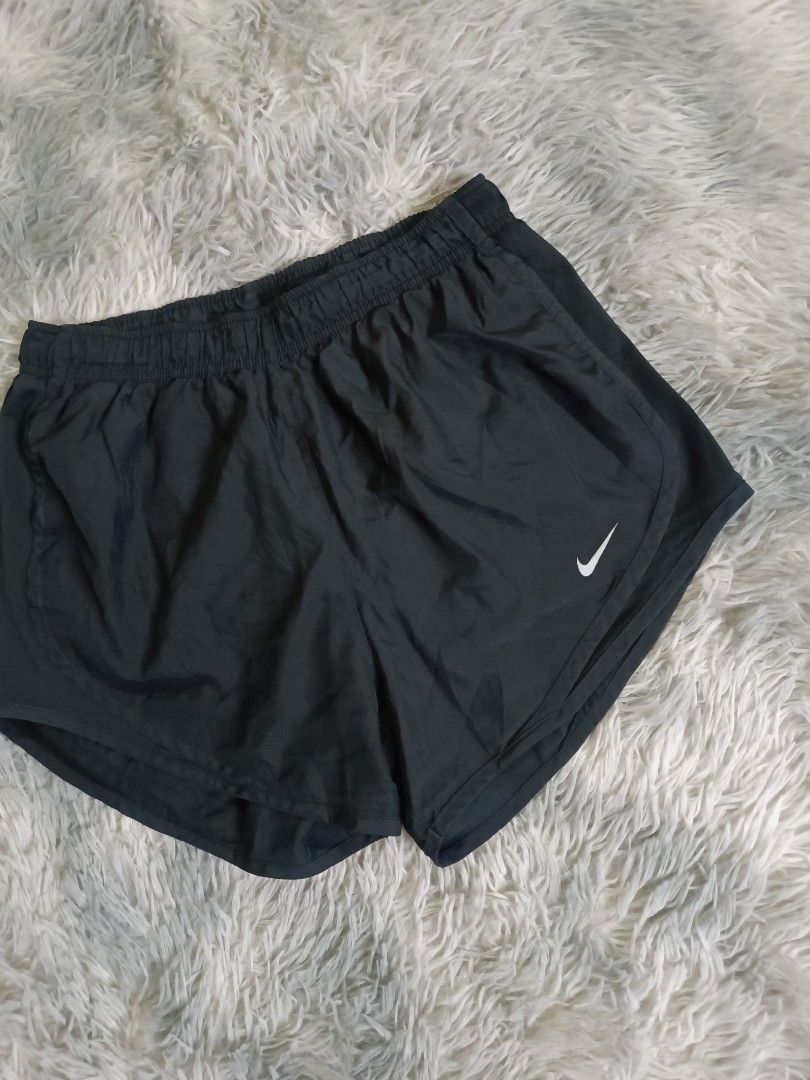 Nike Dri-fit Tempo Short (Category: Shorts) located in Mandaluyong City. Submitted by retro.199x (Listing ID 1461133774, Image 3). Description: SIZE SMALL ON TAG Waist: 26-33 Length: 10.5 Leg Opening: 12 EXCELLENT CONDITION.