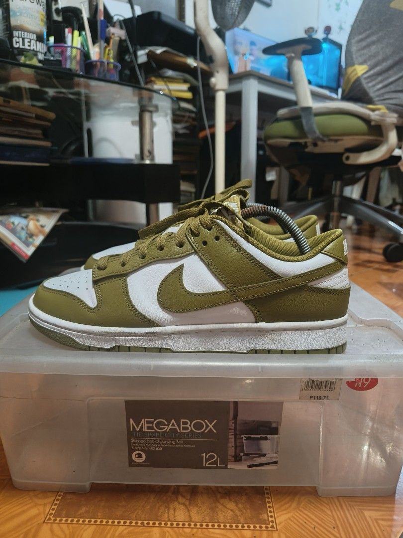 Nike Dunk Low Olive Green White (Category: Sneakers) located in Quezon City. Submitted by yglewis13 (Listing ID 1461274221, Image 1). Description: for sale Nike Dunk Low - Color: Olive Green and White - Classic silhouette - Comes with shoe trees - Ideal for everyday wear size 9 good cond used only 5x with crease protect i still have the box 3500 only rfs: di na nagagamit pm details.