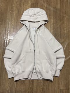 (Category: ) located in . Submitted by thrift.lnc (Listing ID 1461180331, Image 1). Description: .