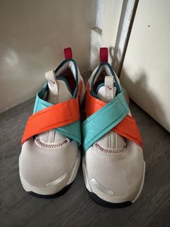 （分類：）位於 。 由 maniiil74380 提交（商品編號 1461234003，圖片 1）。簡介： 。