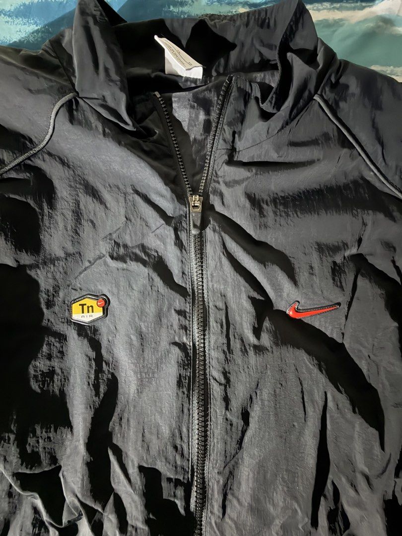 Nike Long sleeve Jacket (Category: Coats, Jackets and Outerwear) located in Quezon City. Submitted by keithleenn (Listing ID 1461308568, Image 2). Description: -Payment First Policy (gcash) -see measurements in picture -no flaws -no ww -NO COD.