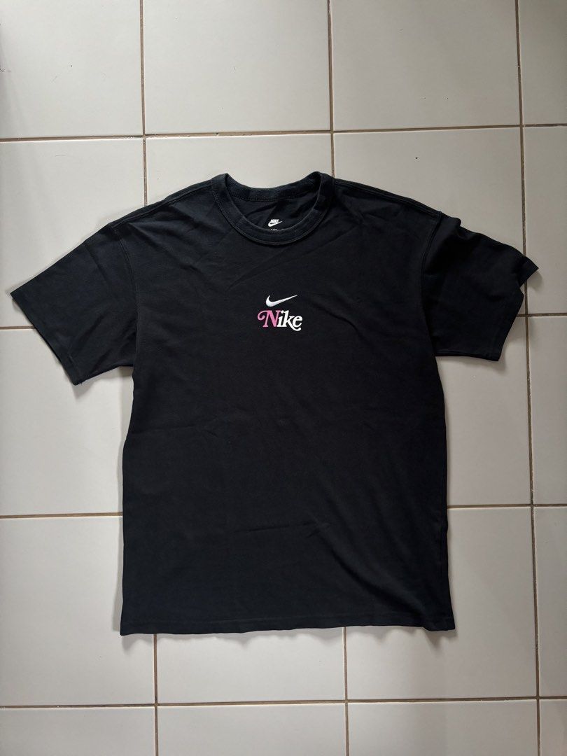 Nike mid swoosh ( with back hit h (Category: Activewear) located in Angeles City. Submitted by daily_thrift_collection (Listing ID 1461256720, Image 1). Description: Excellent to like new condition 9.5/10 color rate No issue 21x27.