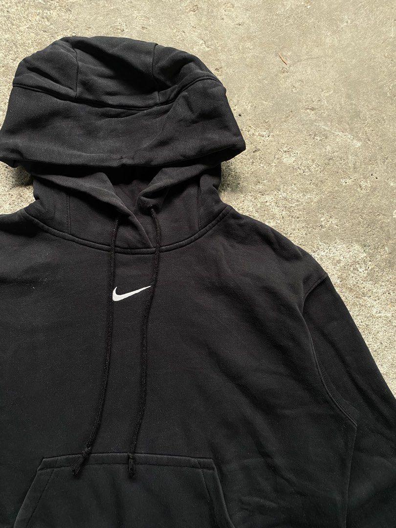 Nike Mid Swoosh Hoodie (Category: Hoodies) located in Rizal. Submitted by various.stuff (Listing ID 1461252678, Image 2). Description: Item: Nike Mid Swoosh Hoodie Dimes: 22.5 x 24.5 Condition: Very Good Color rate: 9/10 Issue: none.