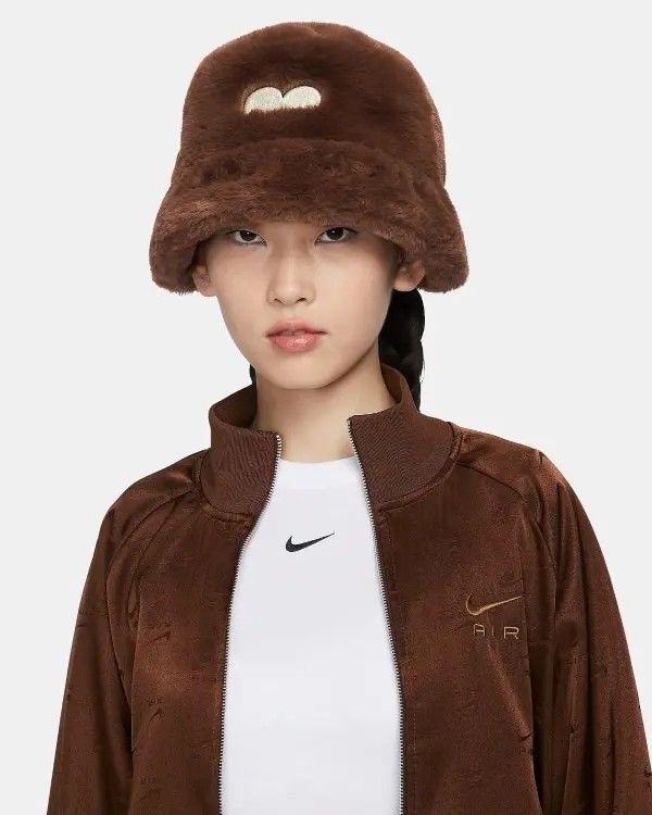 Nike Naomi Osaka Bucket Hat (Category: Hats & Beanies) located in Lucena. Submitted by thrft-nd-sll (Listing ID 1461230131, Image 3). Description: Nike Naomi Osaka Bucket Hat Size Medium Like New Condition Need Wash .