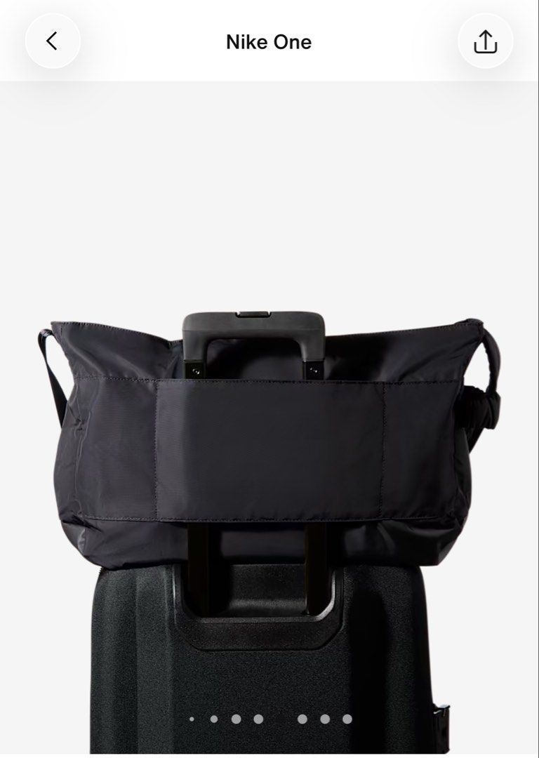 Nike One Tote Bag 25L Black (Category: Tote Bags) located in Malabon City. Submitted by jimmmys.stuff (Listing ID 1461115725, Image 3). Description: - For Sale - Nike One Tote Bag 25L Pink Perfect for travel Black - P3,250 (SRP P5,295) Brand New & Original Location: South Caloocan/Malabon/Quezon City.