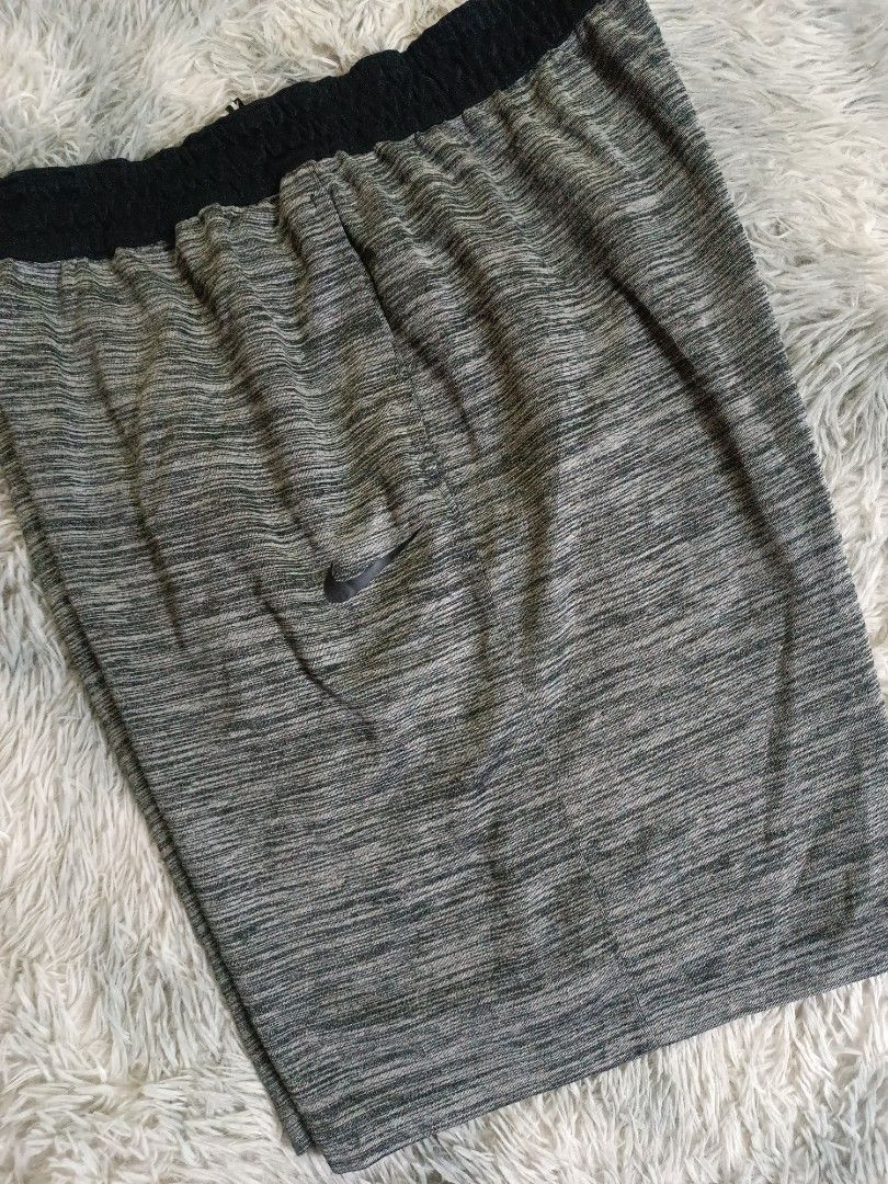 Nike Spotlight Dri-fit Basketball Short (Category: Shorts) located in Mandaluyong City. Submitted by retro.199x (Listing ID 1461144527, Image 3). Description: SIZE XL ON TAG Waist: 34-42 Length: 23 Thigh: 17 Leg Opening: 14 EXCELLENT CONDITION.