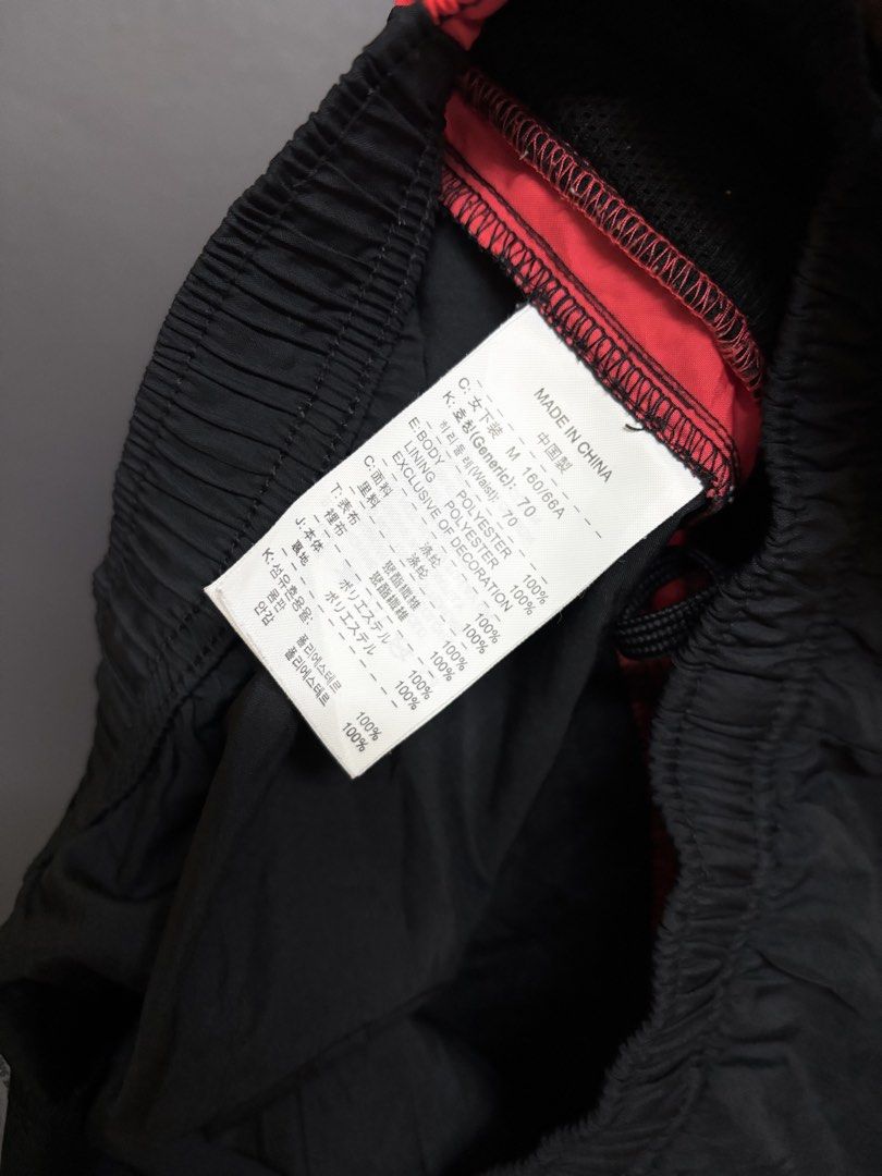 Nike Track Pants Women’s (Category: Other Bottoms) located in Cavite. Submitted by staythrifted.23 (Listing ID 1461158055, Image 3). Description: Size : Medium on 🏷️ Dimes : Lenght 38 Width 30 - 32 HEM 9 Condition : Like new Color rate : 9.8/10 Issue : None Loc. Cavite We ship nationwide Payment first .