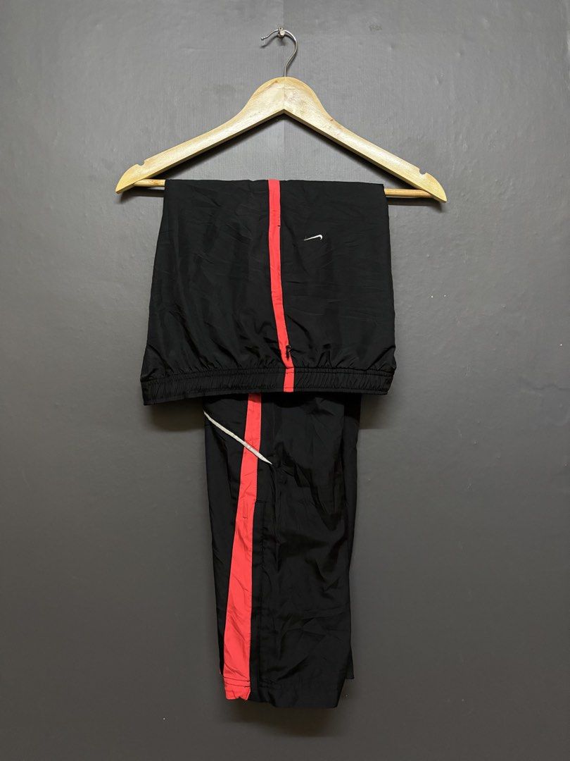Nike Track Pants Women’s (Category: Other Bottoms) located in Cavite. Submitted by staythrifted.23 (Listing ID 1461158055, Image 1). Description: Size : Medium on 🏷️ Dimes : Lenght 38 Width 30 - 32 HEM 9 Condition : Like new Color rate : 9.8/10 Issue : None Loc. Cavite We ship nationwide Payment first .
