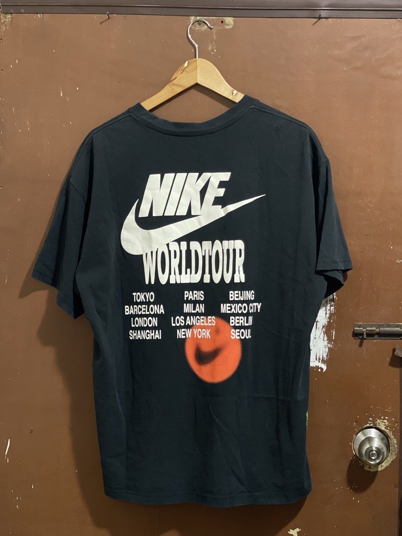 Nike World tour XXL (Category: Tshirts & Polo Shirts ) located in Marikina City. Submitted by joshuaades21107 (Listing ID 1461297150, Image 1). Description: Size: XXL Dimension: 23 wdth 27 length Excellent condition.