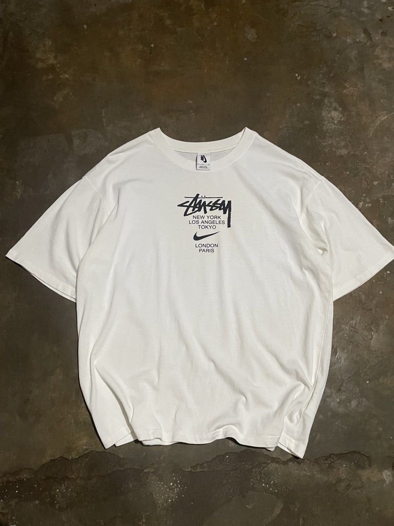 Nike x Stussy World Tour (Category: Tshirts & Polo Shirts ) located in Santa Cruz. Submitted by _darskieeezz (Listing ID 1461115560, Image 2). Description: Actual Dimes 23 by 28 Large Looks Great (laser print) Solid pogi condition .