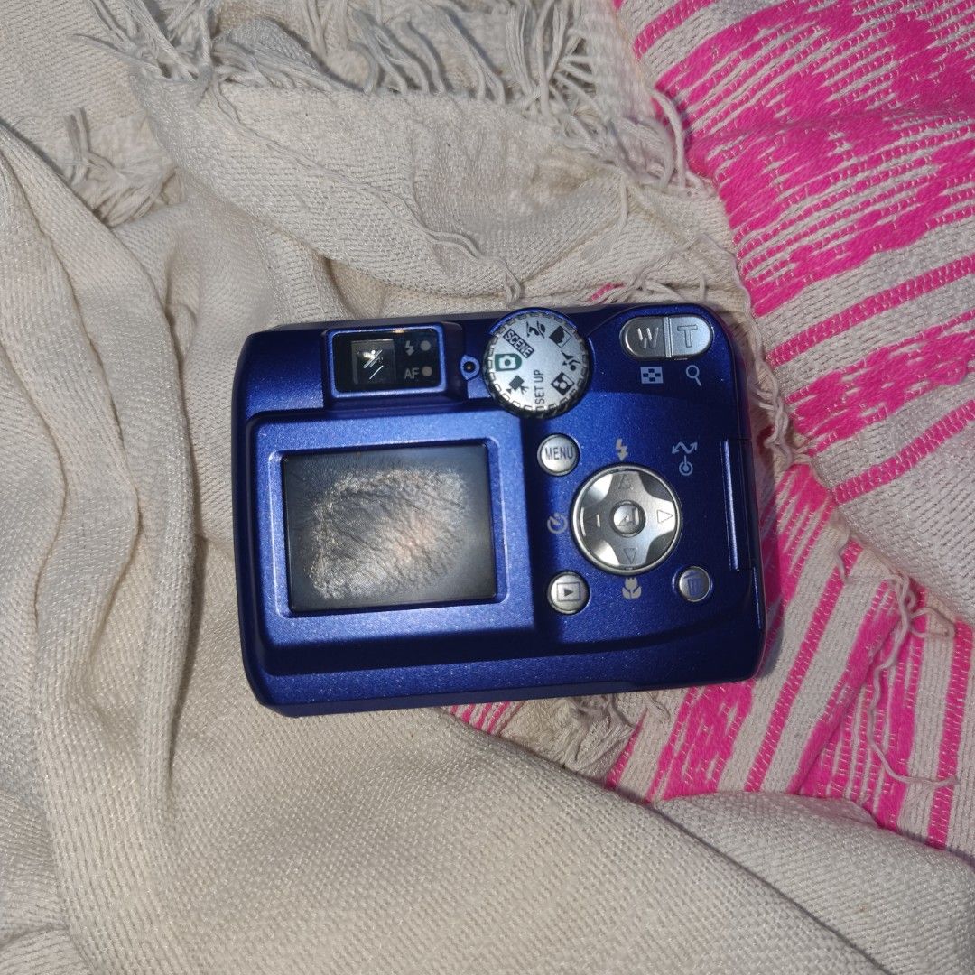 Nikon Coolpix 4100 With Box (Category: Cameras) located in Ilagan. Submitted by bajustine (Listing ID 1453010636, Image 3). Description: ‎[WORKING] Nikon Coolpix 4100 (BOXED!) ‎🏷️₱2399 + shipping fee‼️ 📍ILAGAN, Isabela 3300 ‎ ‎SAMPLE SHOTS 📸: https://drive.google.com/drive/folders/1SvUmUCdvqYuK8q4p-3PLzCUSIjPi6G07 ‎ + 10/10 Body condition (Little to NO scratches) ✨ + Clear picture/output 📸🖼️ - LCD Burn (Doesn't affect output !) 🪄 ‎ ‎Inclusi
