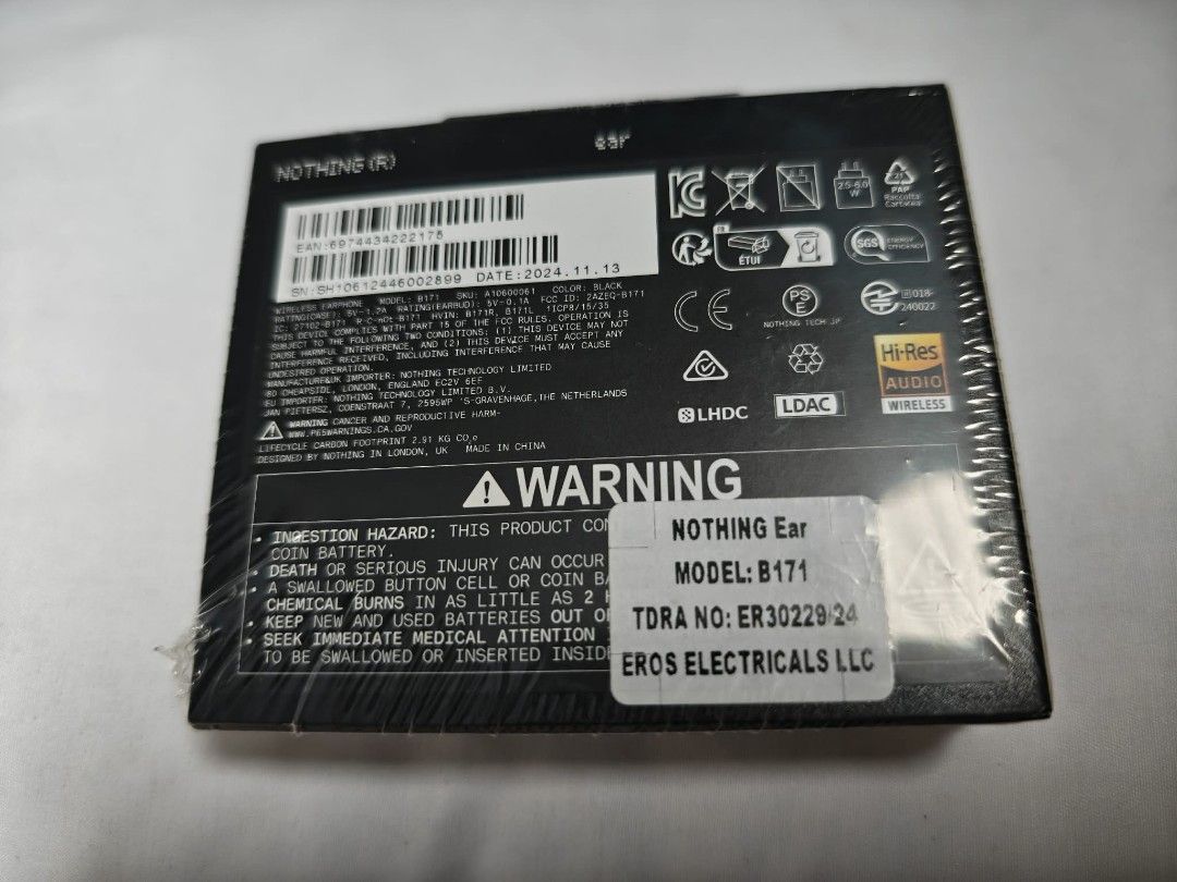 Nothing Ear (Category: Headphones & Headsets) located in Rizal. Submitted by 2ocnarf3 (Listing ID 1461163450, Image 3). Description: Nothing Ear True wireless.