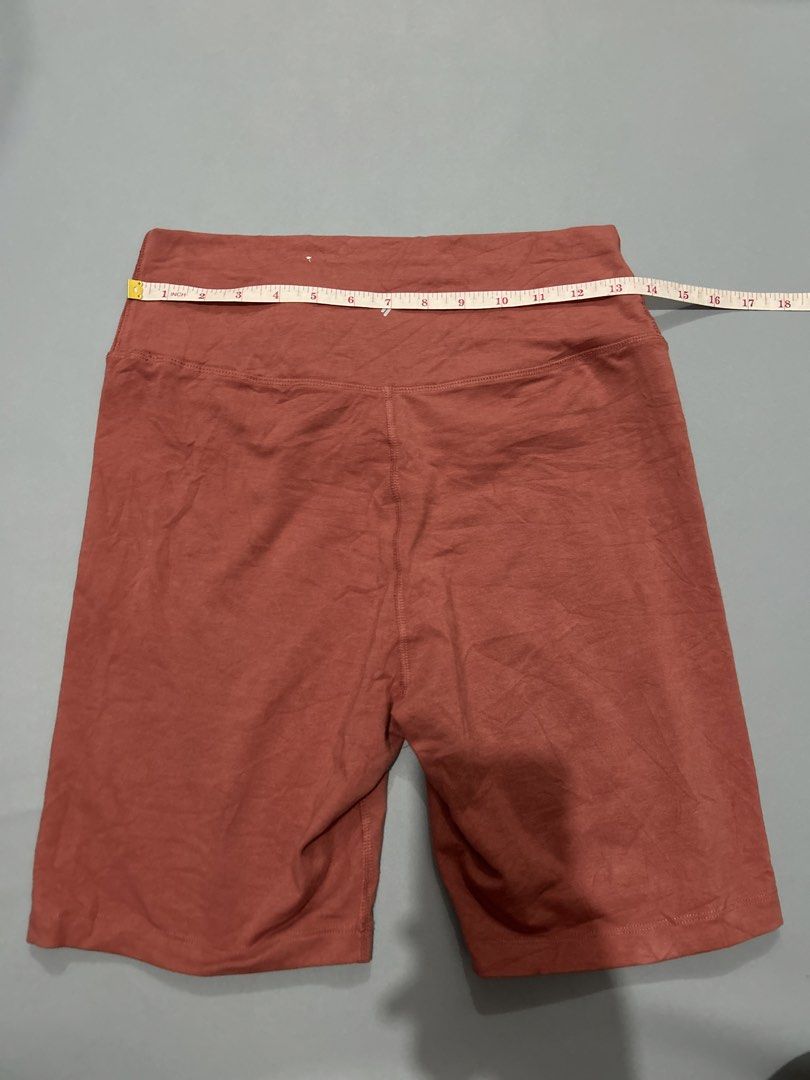 Old Navy Bike Short (Category: Activewear) located in Manila. Submitted by chen_clybelles (Listing ID 1461303332, Image 3). Description: .