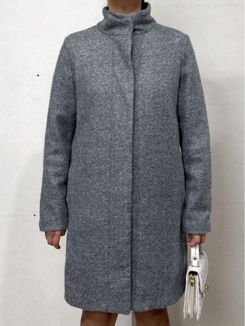Old Navy Grey Soft, Wool-like Coat (Category: Coats, Jackets and Outerwear) located in Cabanatuan. Submitted by alysanne0910 (Listing ID 1461122301, Image 2). Description: Size: S Can do shipping nationwide. Courier: J&T. Shipping fee to be shouldered by buyer. - Old Navy Grey Wool Blend Coat - Button front closure - High collar with button detail - Hits around the knee - Ideal for cooler weather - Made in Vietnam.