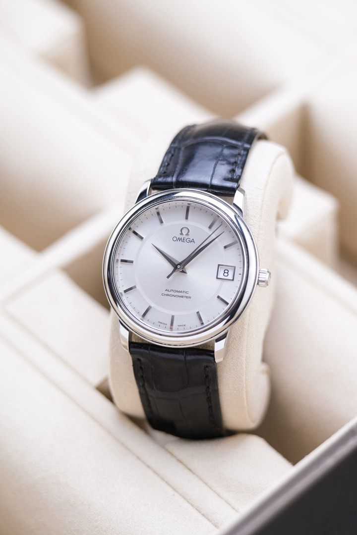 Omega De Ville (Category: Luxury Watches) located in Quezon City. Submitted by awristotell (Listing ID 1461238941, Image 1). Description: “Another Wrist To Tell” Omega De Ville Mint Condition Complete Set Price: 88,000 PHP Ref: 4800.30.01 Year: 2006 Movement: Automatic Crystal: Sapphire Case: 35mm Material: Steel Lug width: 19mm Bracelet: Original Omega Leather Strap & Buckle Includes: Complete Set ( Local AD ) — Free Shipping Nationwide — Imperf