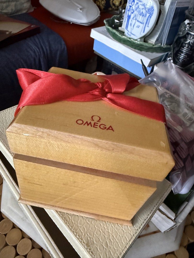 Omega Watch Box (Category: Luxury Watches) located in Pasig City. Submitted by fashion_alpha (Listing ID 1461177094, Image 1). Description: .