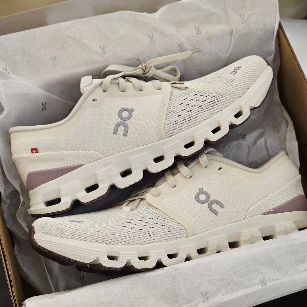 ON Cloud X4 Ivory Heron (Category: Sneakers) located in Tagaytay City. Submitted by unboxd.it (Listing ID 1461299973, Image 1). Description: unboxd.it ARCHIVE SALE 📦 ON Cloud X4 Ivory Heron Sizes: 6.5 US W | 23.5 cm - SOLD 9 US W | 26 cm 10 US W | 27 cm Complete with OG box P7,500 ONLY — FIRM NO RESERVATIONS. FIRST TO PAY GETS IT. 💰.