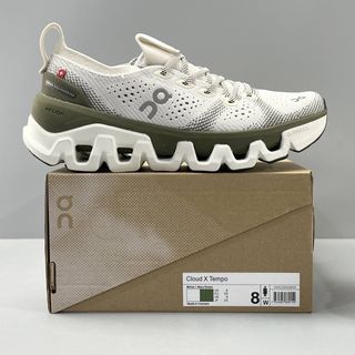 (Category: ) located in . Submitted by khai.uasneakers (Listing ID 1456522883, Image 1). Description: .