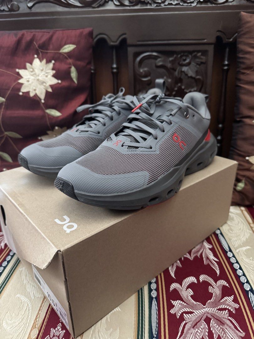 On Cloudpulse Next Shoes Men (Category: Sneakers) located in Manila. Submitted by nyongco (Listing ID 1461219088, Image 1). Description: - On Cloudpulse Next running shoes - Size: US 10.5 - Swiss engineering for quality - Ideal for training or everyday wear - Comes with original box - Only worn once.