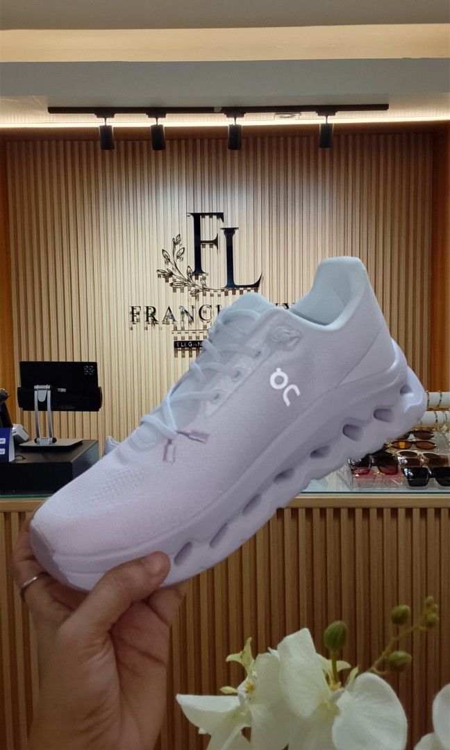 On Cloudtilt (Category: Sneakers) located in Bulacan. Submitted by imrolene (Listing ID 1461135972, Image 2). Description: On Cloudtilt Pm for sizes and color we deliver anytime, anywhere 📩.