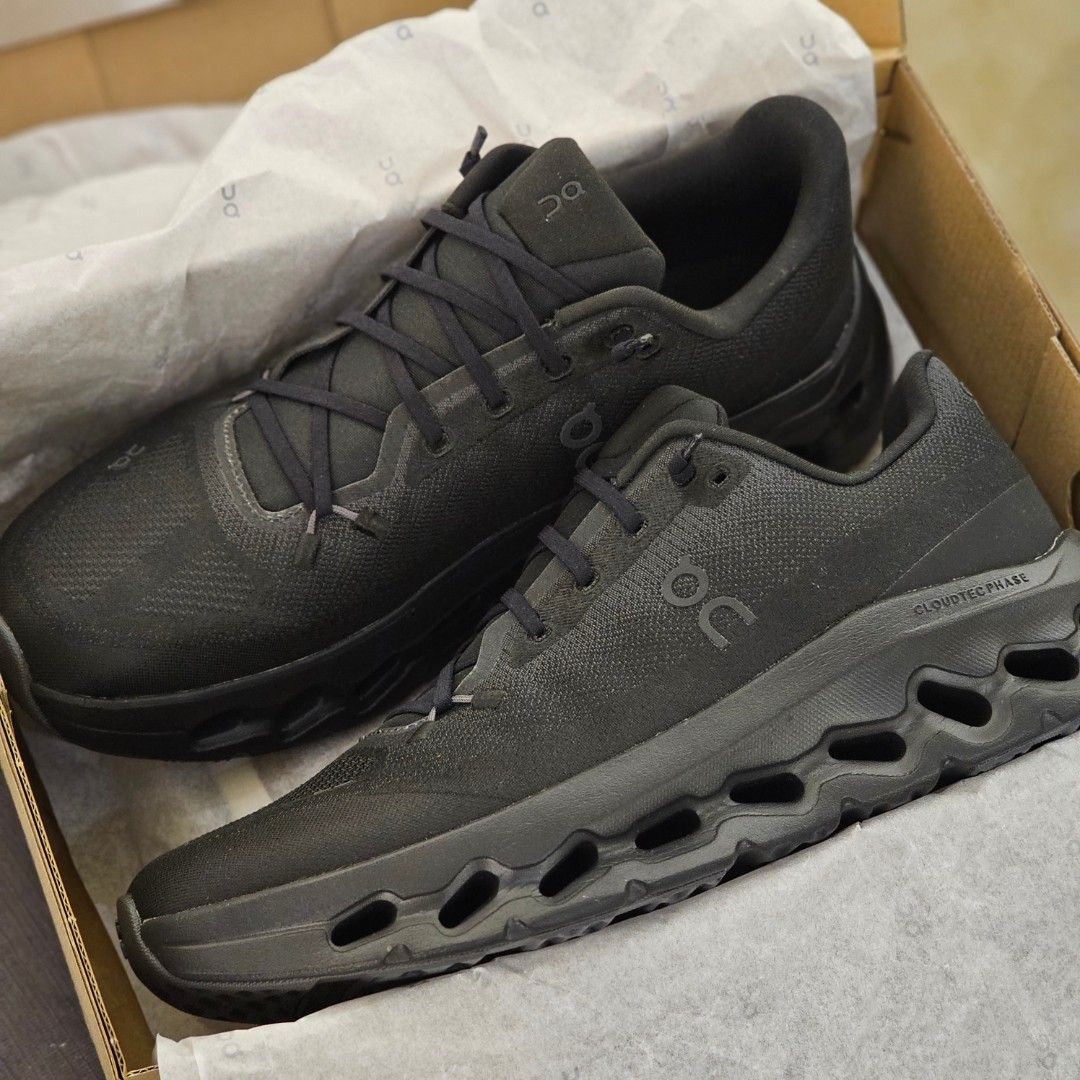 ON Cloudtilt Eclipse Black (Category: Sneakers) located in Tagaytay City. Submitted by unboxd.it (Listing ID 1461301799, Image 3). Description: unboxd.it ARCHIVE SALE 📦 ON Cloudtilt Eclipse Black Sizes: 7.5 US M | 25.5 cm 9 US M | 27 cm Complete with OG box P9,500 ONLY — FIRM NO RESERVATIONS. FIRST TO PAY GETS IT. 💰.