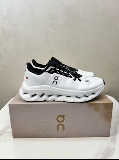 （分類：）位於 。 由 sneakerssssssssssss 提交（商品編號 1460510001，圖片 1）。簡介： 。