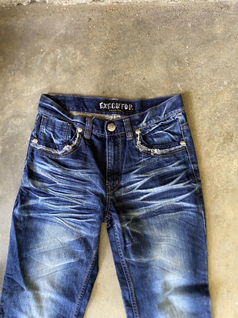 ONIARAI / EXECUTOR (Category: Jeans) located in Cotabato. Submitted by chaowie (Listing ID 1461165232, Image 1). Description: Aspack po both japan brand Free sf hindi tawaran hehehe.