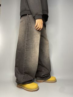 (Category: ) located in . Submitted by thrift.wrld (Listing ID 1461236053, Image 1). Description: .