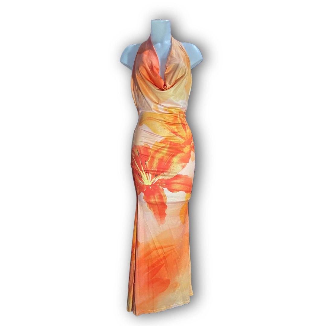 Orange Floral Dress (Category: Dresses) located in San Carlos. Submitted by atapz.thrift (Listing ID 1461269495, Image 1). Description: fits small - medium no issue worn once.