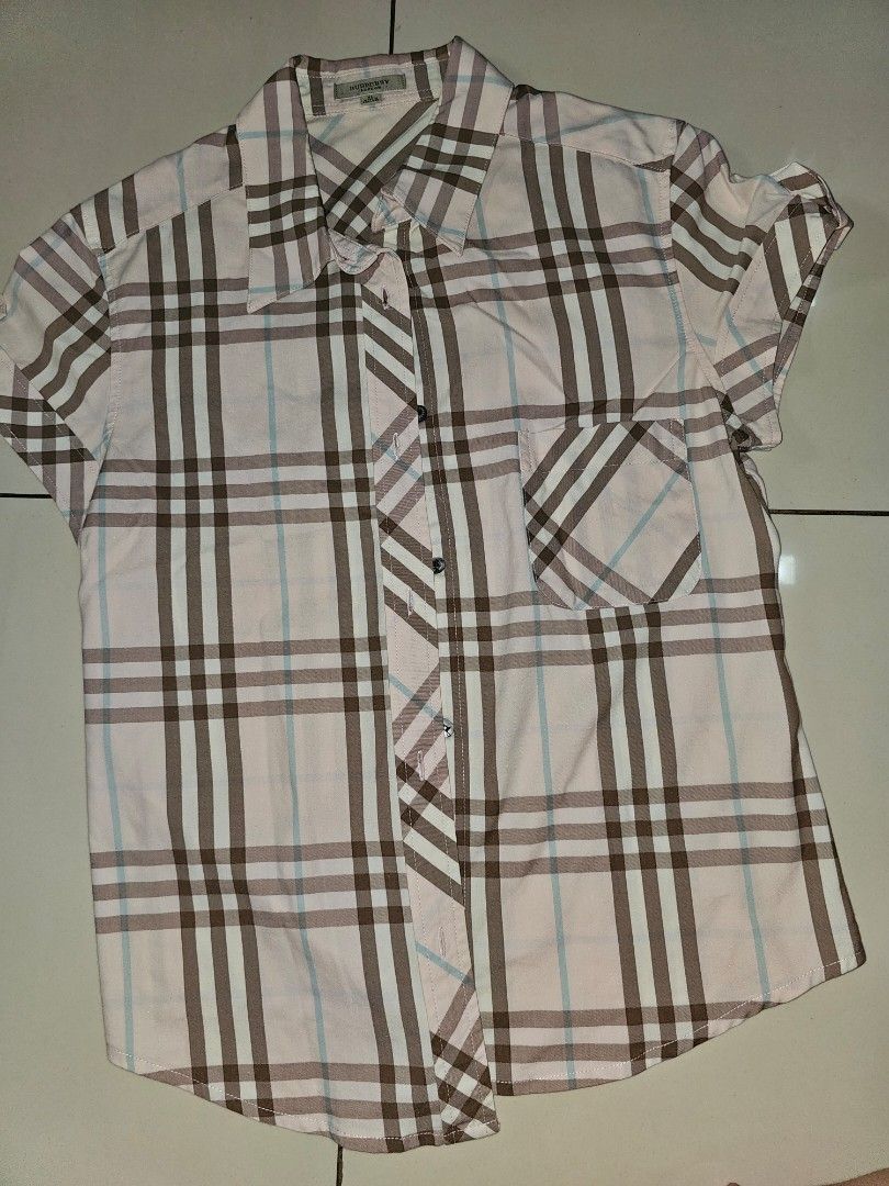 ORIGINAL BURBERRY Mini Polo (Category: Shirts) located in Manila. Submitted by a.yahh (Listing ID 1461234268, Image 1). Description: P600 - ORIGINAL BURBERRY Mini Polo ⭐️ XL size ⭐️ Buyer will shoulder SF 📍Marikina City J&T, lalamove, LBC.