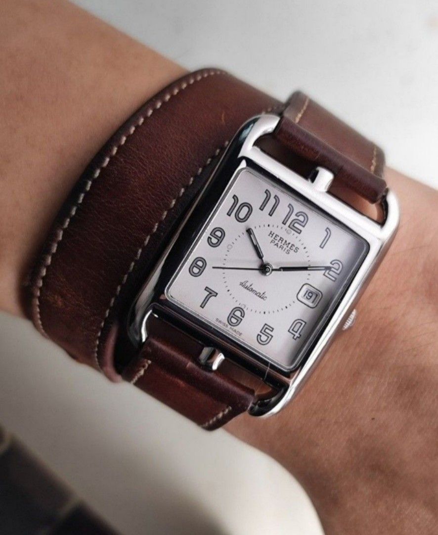 Original Hermès Cape Cod Double Tour (Category: Luxury Watches) located in San Juan City. Submitted by exclusivelyours (Listing ID 1461247317, Image 3). Description: Automatic movement 30mm x 40mm (unisex) Ref CC1.710 9/10 condition Inclusions : watch, original Hermes leather, original buckle and leather pouch *photo reference on 6.5" wrist.