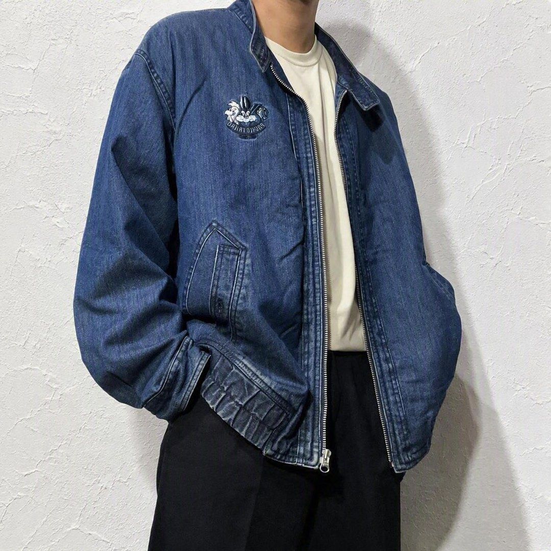 PAGELO Denim Jacket (Category: Coats, Jackets and Outerwear) located in Rizal. Submitted by secondhandgraham (Listing ID 1461317180, Image 2). Description: 26W 28.5L No issue Free sf.