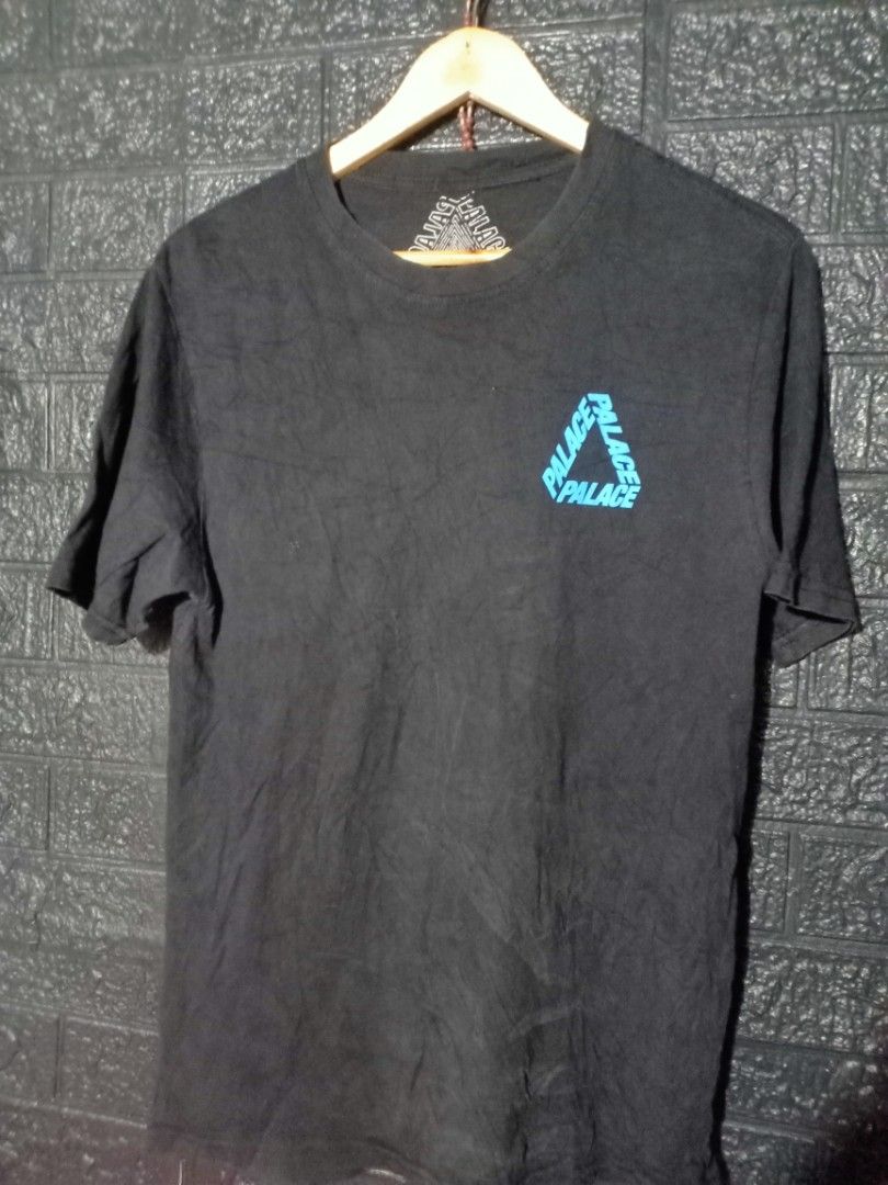 Palace Tee (Category: Tshirts & Polo Shirts ) located in Pasig City. Submitted by thrifttofit (Listing ID 1461151678, Image 1). Description: Palace Size Large Condition 8/10 Color rate 9/10 L-27 W-24 Issue need wash only Pasig city.