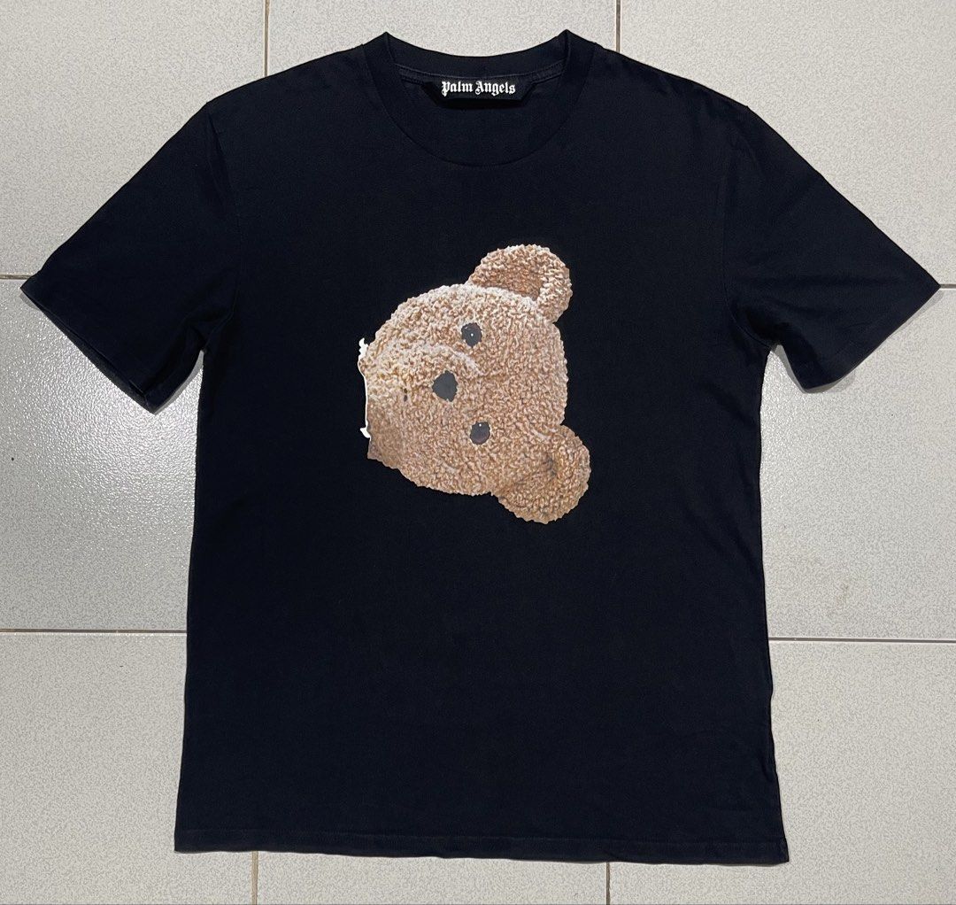 Palm Angels Tshirt (Category: Tshirts & Polo Shirts ) located in Mandaue City. Submitted by MJ_80 (Listing ID 1461196622, Image 1). Description: Palm Angels Tshirt Size XS Dimes: 19 X 27 See photos for measurements Color rate & Condition: 9.9/10 Price: 1,000.