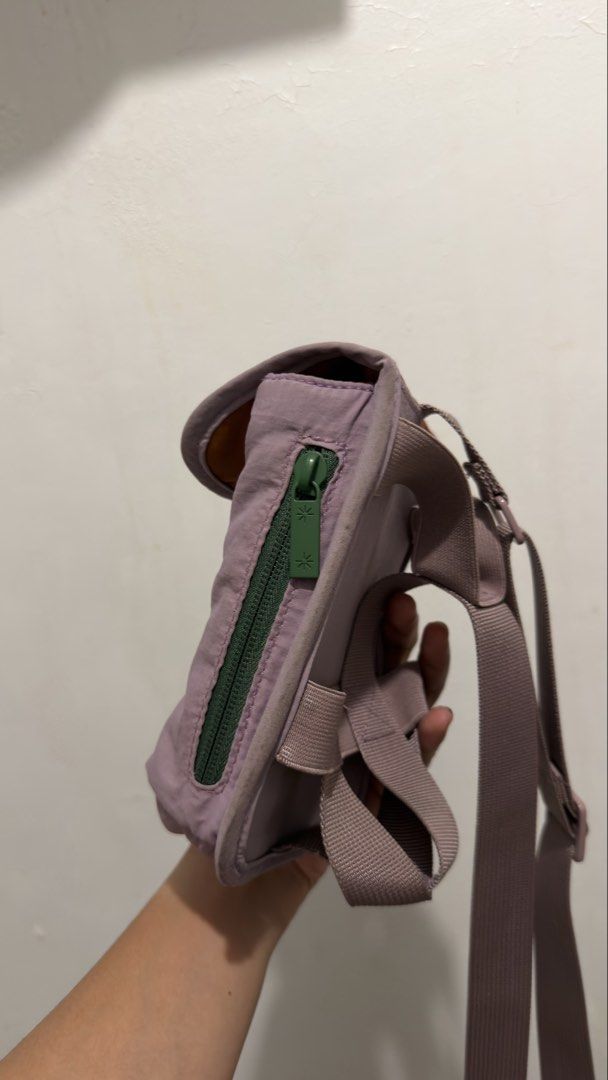 Paper bunny bottle buddy (Category: Belt bags, Clutches and Pouches) located in Rizal. Submitted by mollyclothing (Listing ID 1461124226, Image 2). Description: Used 2x. Like new and no issues.