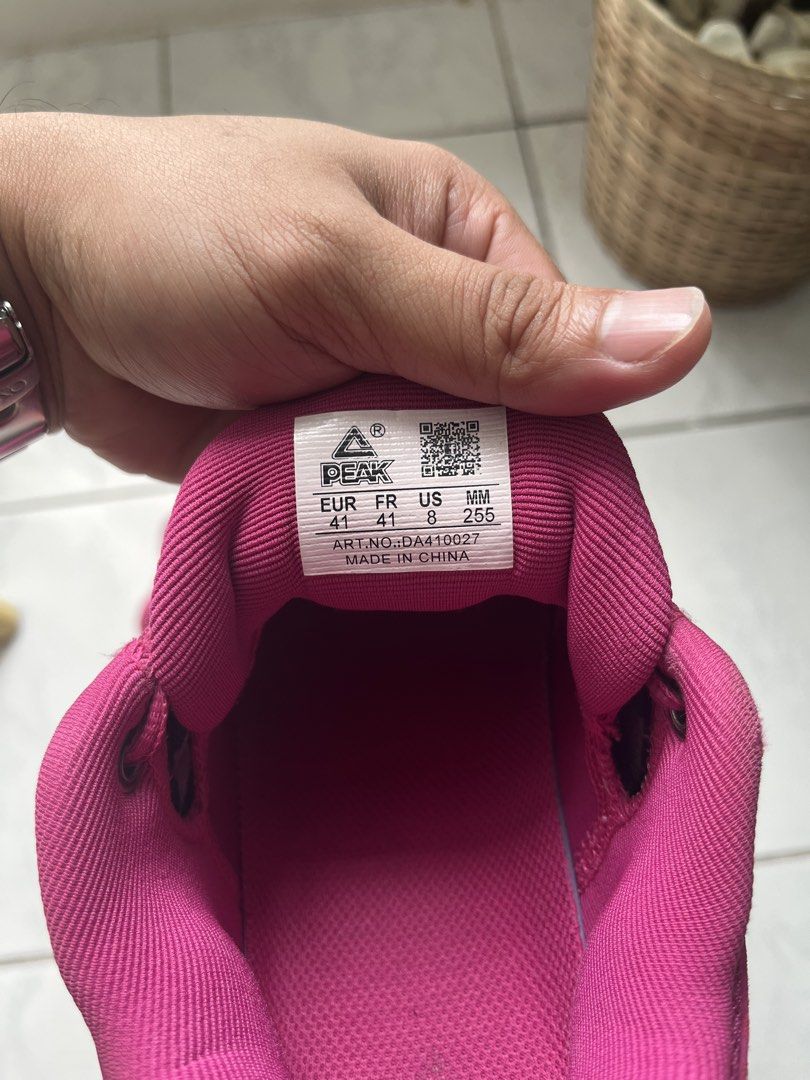 PEAK Basketball Shoes (Category: Sneakers) located in Quezon City. Submitted by mmgsa (Listing ID 1461159559, Image 2). Description: Basketball Shoes Brand: Peak / Hot Pink Size: 8US RFS: decluttering.