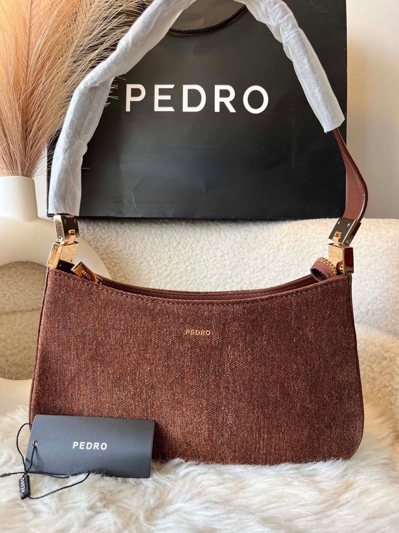 Pedro Jatte Shoulder Bag (Category: Shoulder Bags) located in Bulacan. Submitted by mykakarizza (Listing ID 1461324370, Image 1). Description: NEW✨✨ ₱750 only with box Pedro Jatte Shoulder Bag Height (mm): 145 Width (mm): 255 Depth (mm): 60 📸 Actual pics! 🙋🏻‍♀️ ─── ✦ ─── ✦ ─── ✦ ─── ✦ ─── 🛍️ LOOKING FOR MORE RESELLERS 🛍️ ✨ Buy 3 pcs of ANY items — FREE SHIPPING NA!🚚 ✨ Buy 10 items → FREE SF + ₱50 OFF EACH! 💖 PM us for 30 pcs & up WS 🤍 *.