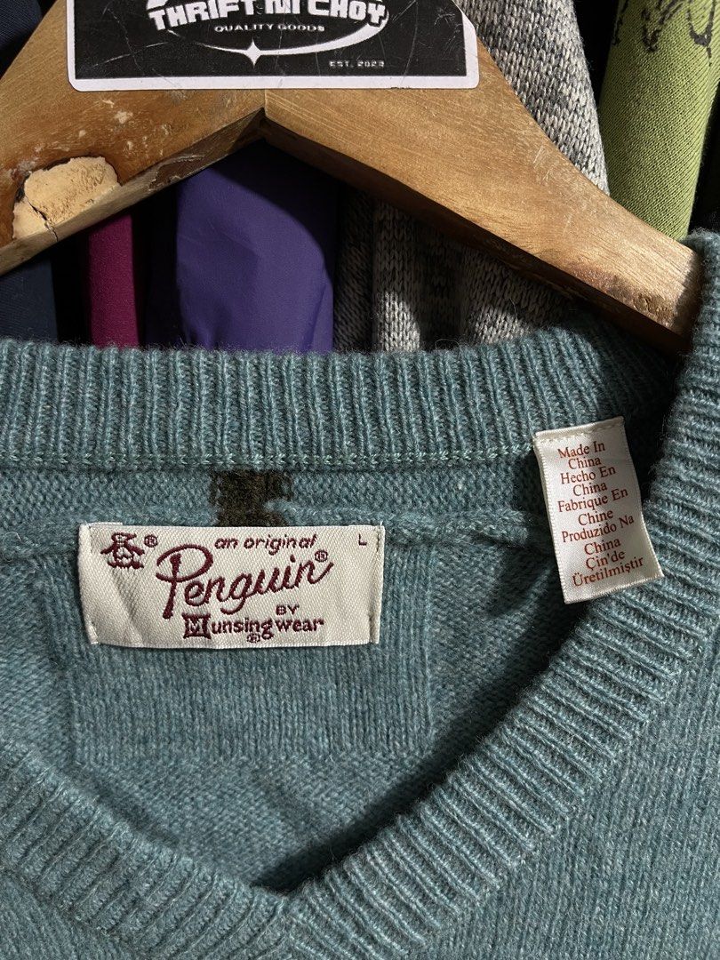 Penguin Knitted Sweater (Category: Sets & Coordinates) located in Cabuyao City. Submitted by jeirussamson897 (Listing ID 1461222011, Image 3). Description: Penguin Knitted Sweater large 22 width 28 length excellent condition has pinholes only (can be repaired if maalam mag knitt) sariwa condi nung sweater just pinholes only 9/10 350+sf .